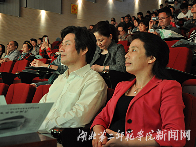 2.专业老师亲临现场.jpg