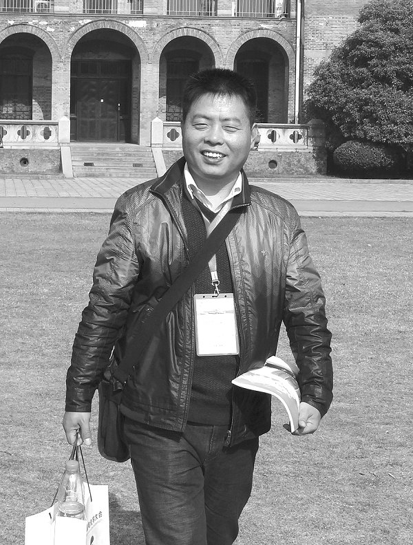 陈功轩：学生的良师益友.jpg