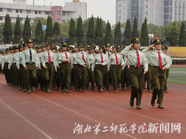 4.方阵入场.jpg
