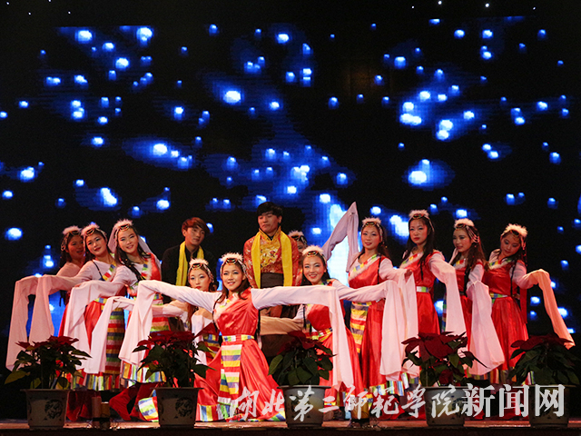 6.歌舞串烧.JPG