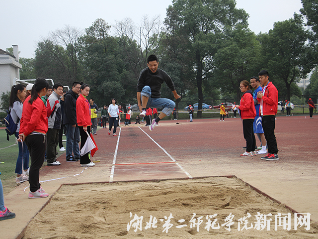 8.男子跳远一.JPG