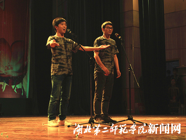 5.相声《新生军训》.jpg