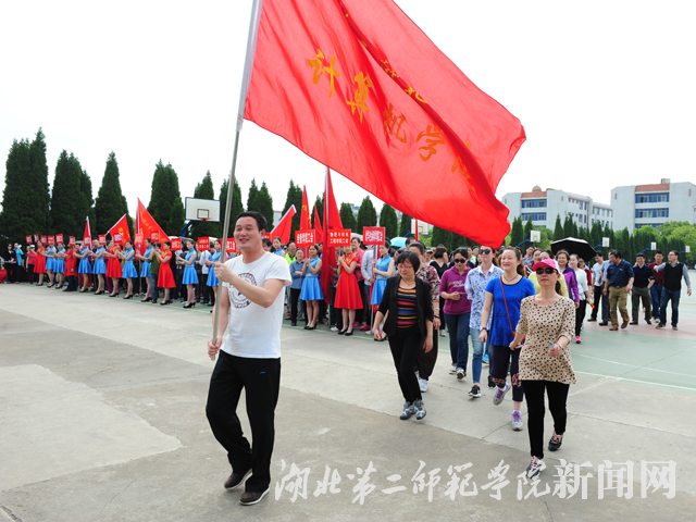 5.计算机学院参赛队.jpg