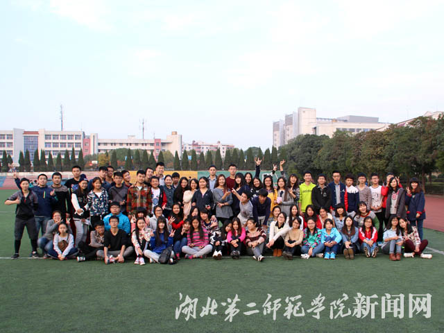 7.合影留念，回味无穷.jpg