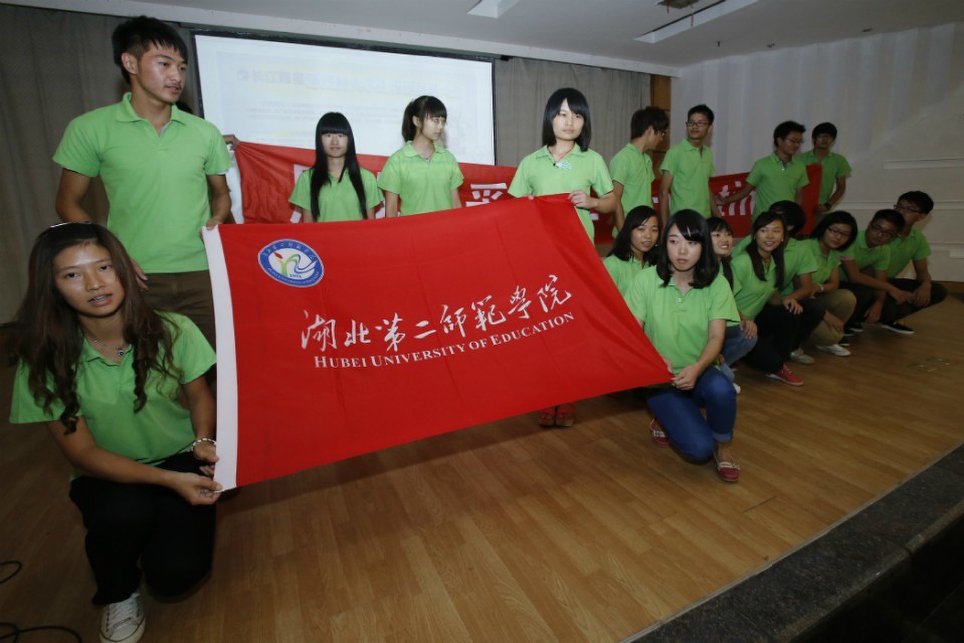 李明亮 摄.jpg