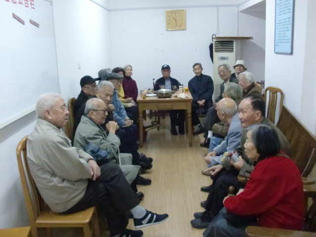 离休人员座谈会.JPG