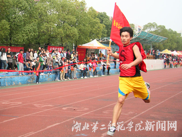 4.胜利的前方.jpg
