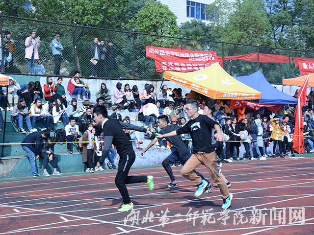 1.男子4x100接力.jpg