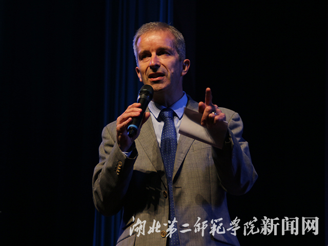 10.外籍老师知识竞答.jpg