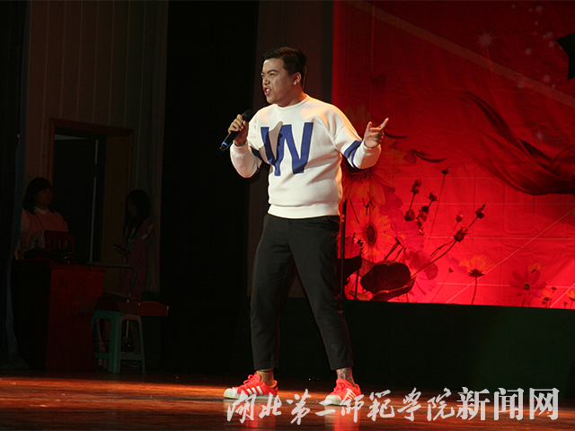 7.学生个人演唱.jpg