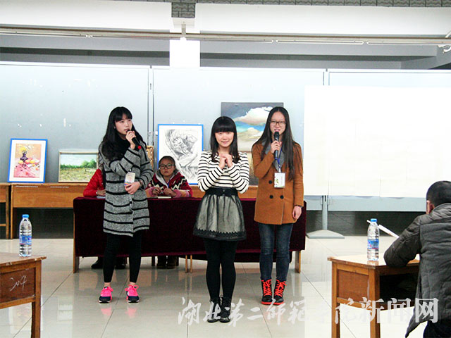 3.艺术学院学生为慈善活动表演.jpg