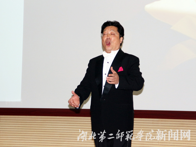 8.周建良演唱《那就是我》.jpg