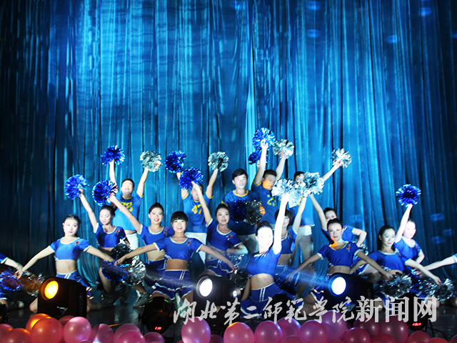 5.啦啦操“加油歌”.jpg