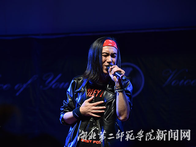 4.Risky Joy主唱钱博士.jpg