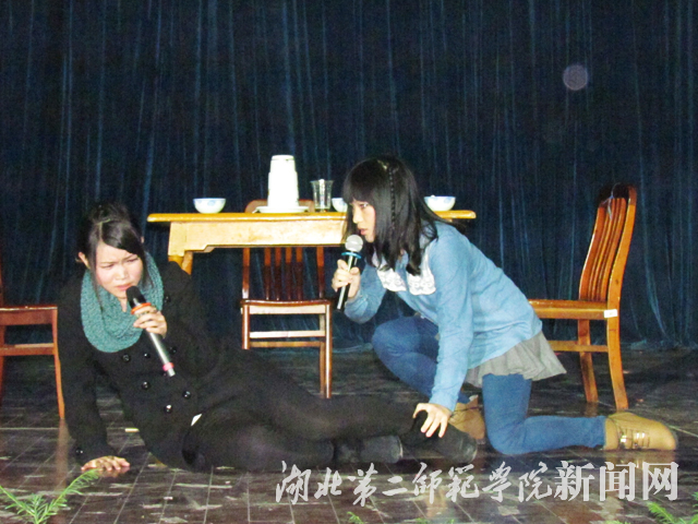 10.惊悚剧《冤鬼之家》.jpg