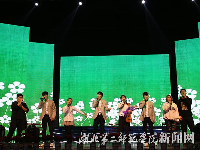 5.校园民谣.jpg