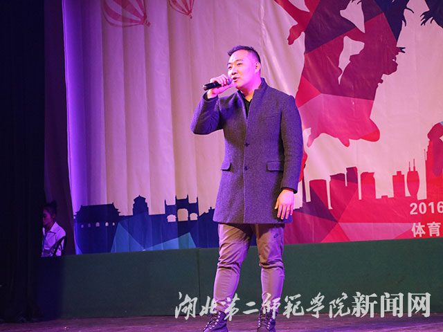 10.体育学院教师歌曲串烧.jpg