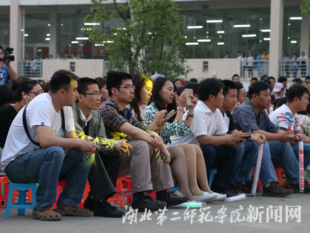 5.学工部领导亲临现场.jpg