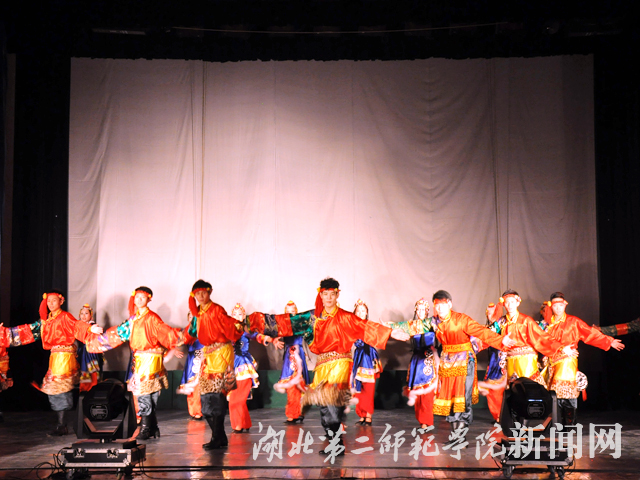 9.《扎西德勒》.jpg