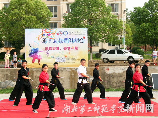 9.天狼星双节棍表演.jpg