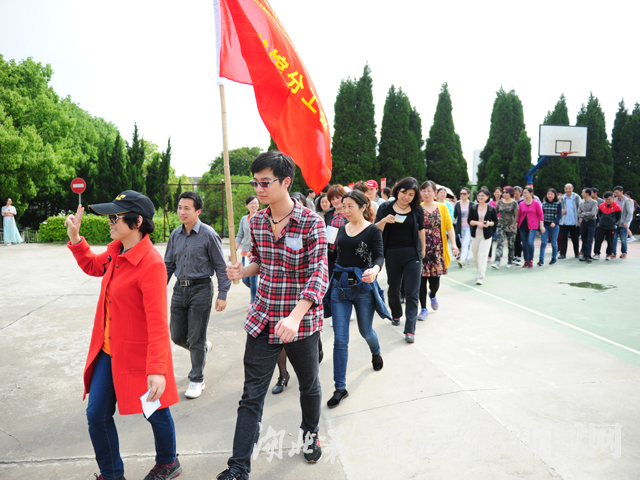 2.图书馆工会参赛队.jpg