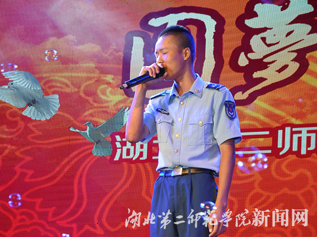 16.教官对唱《演员》.jpg