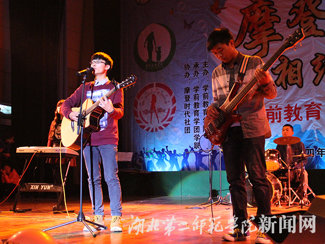 10.歌曲串烧.JPG