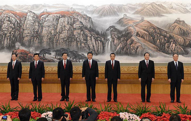 11月15日,新一届中央政治局常委同中外记者见面。_副本.jpg