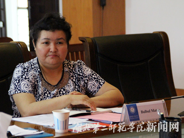 4.哈萨克斯坦女代表.jpg