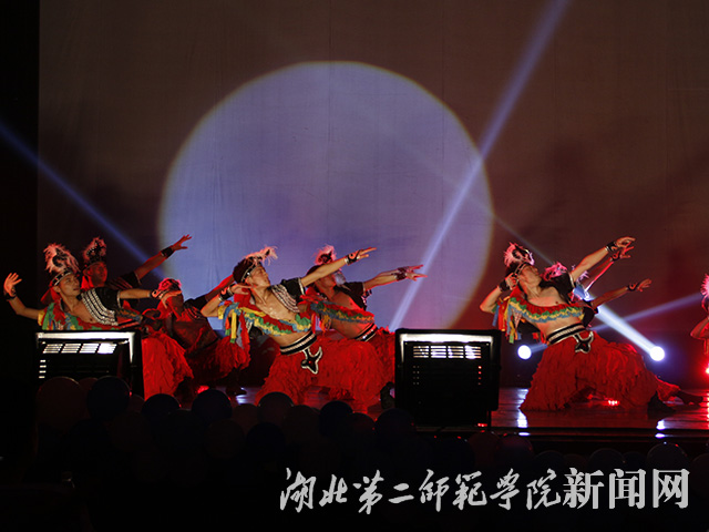 4.红色英雄.jpg