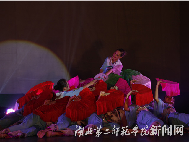 9.梦里寻她千百度.jpg