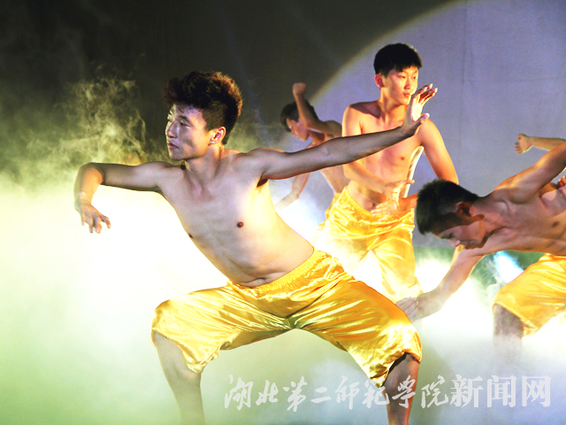 2.“金刚”少年.jpg