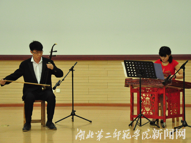 9.二胡独奏《洪湖主题随想》.jpg
