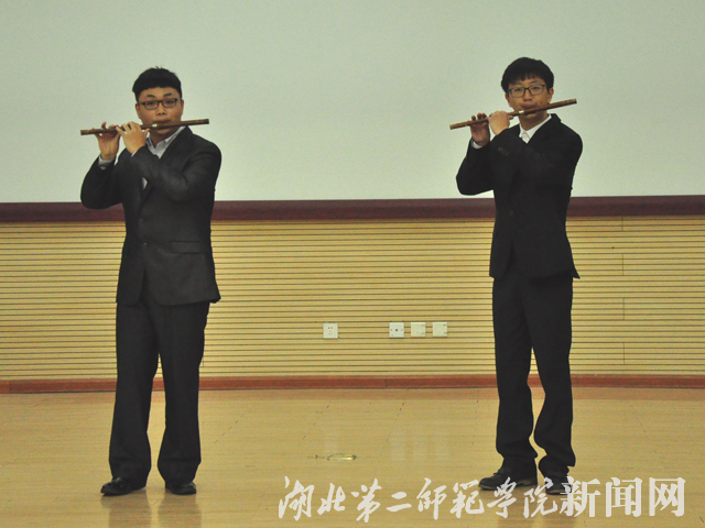 3.竹笛二重奏《运输忙》.jpg